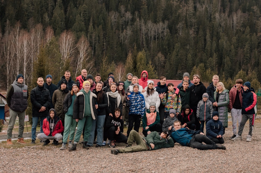 Children and leaders at the camp.