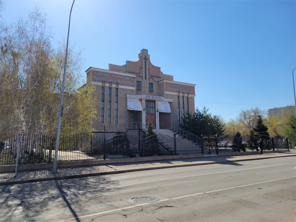 Abandoned Theaters Become Local Churches In Central Asia 9