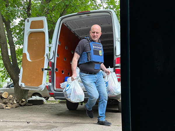 Bomb Shelter In Ukraine Receives Aid From Sga 5