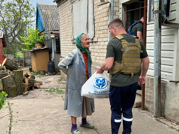 Bomb Shelter In Ukraine Receives Aid From Sga 9