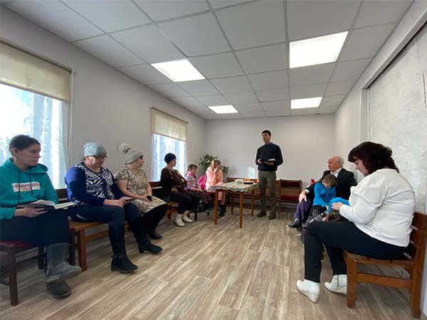 Missionaries Use Aviation Ministry To Reach Remote Villages In Russia 4
