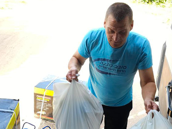 More Humanitarian Aid Arrives In Flood Damaged Region 9