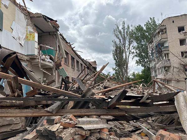Aid Distribution Centers Under Attack 2