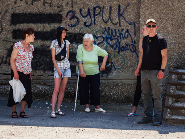 Bottled Water Word Of Hope Shared In Kherson 14