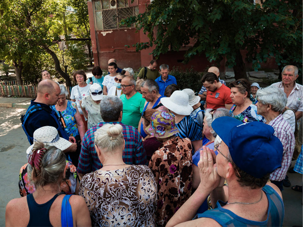 Bottled Water Word Of Hope Shared In Kherson 19