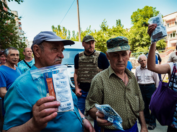 Bottled Water Word Of Hope Shared In Kherson 29