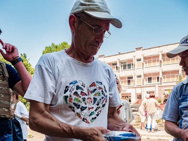 Bottled Water Word Of Hope Shared In Kherson 30