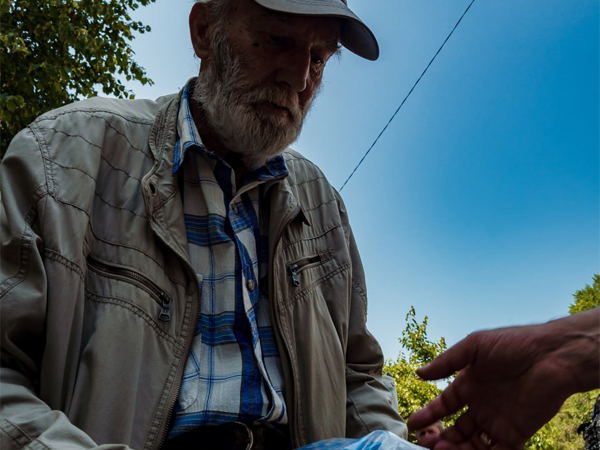 Bottled Water Word Of Hope Shared In Kherson 31