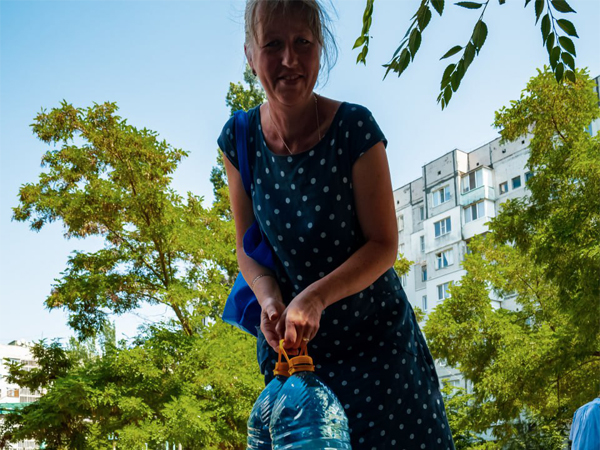 Bottled Water Word Of Hope Shared In Kherson 8