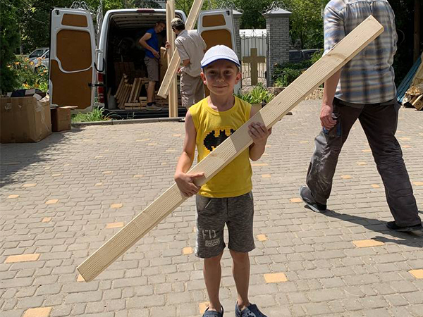 Reaching Kherson With Bottles Of Water And Bunk Beds 5