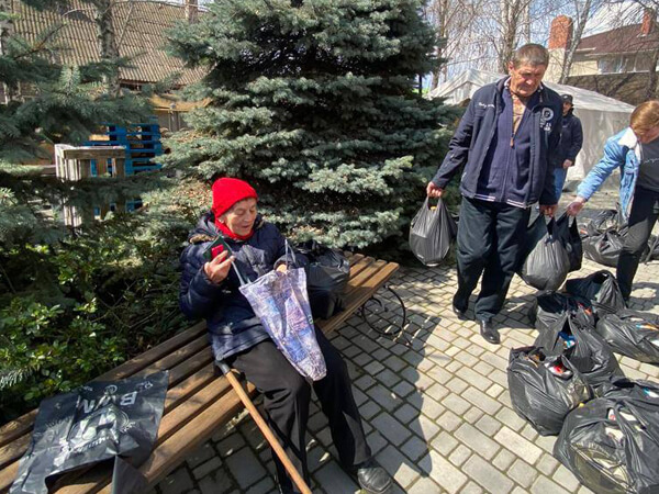 Vulnerable Ukrainians Receive Aid From Local Churches 2