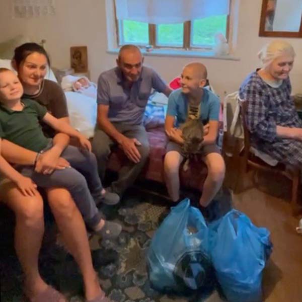 Reaching Displaced Ukrainians With Food Aid And Spiritual Food 4