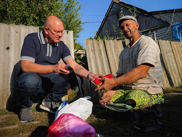 On The Front Lines For Christ Pastors Risk All To Bring Hope In Ukraine 6