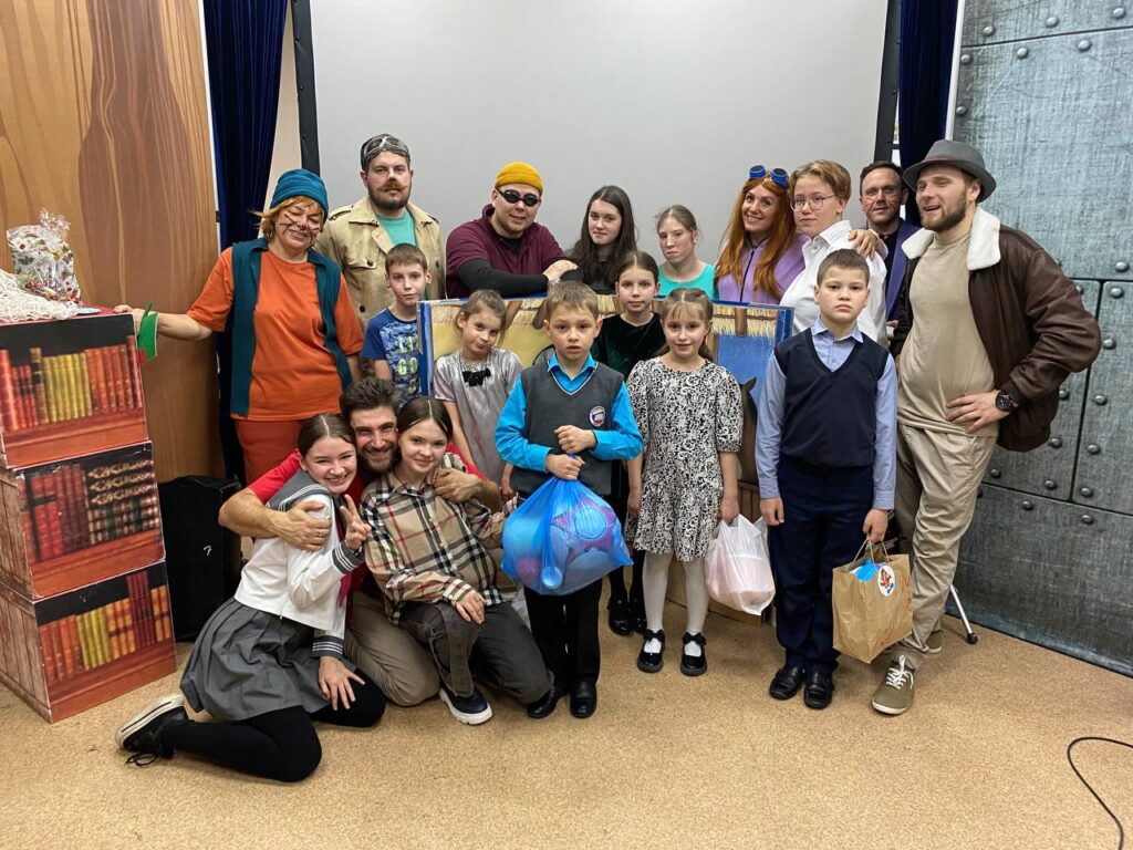 Christmas Events In Orphanages (8)