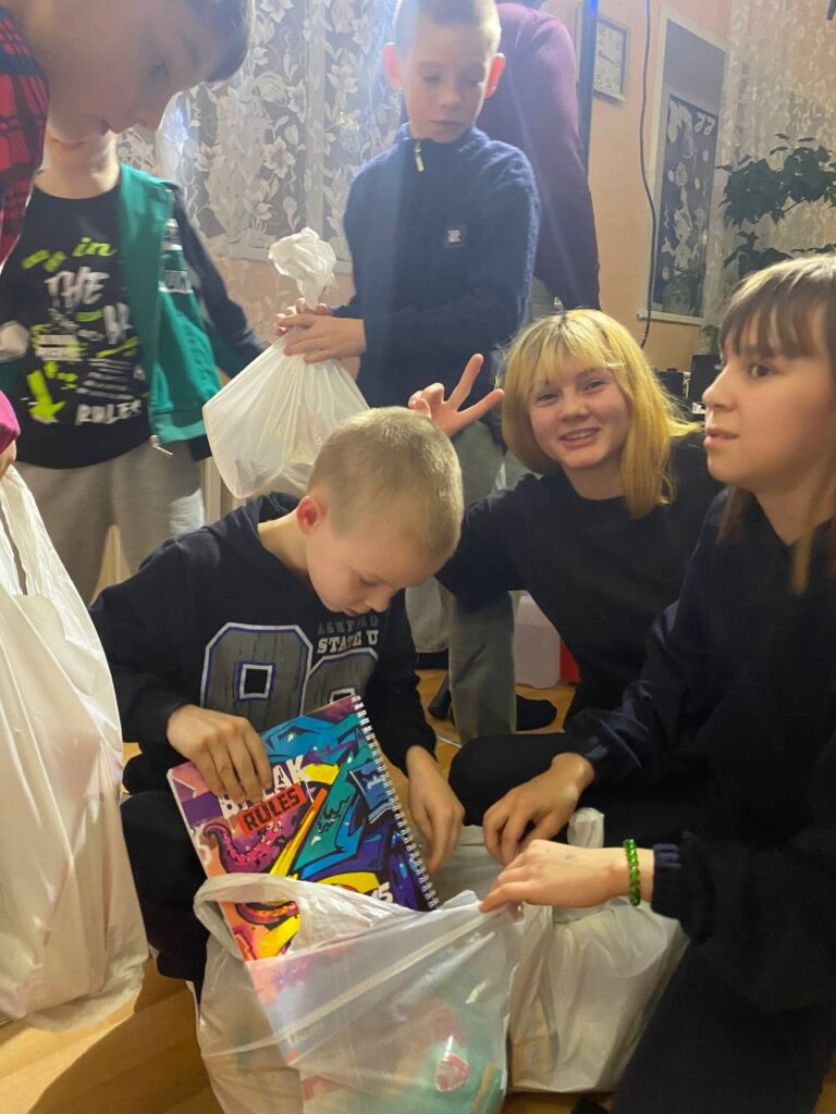 Christmas Events In Orphanages (9)