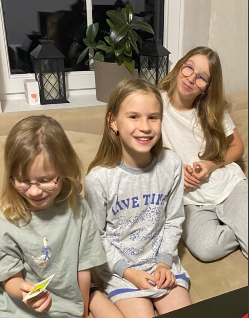Anna With Vera And Maria 802x1024